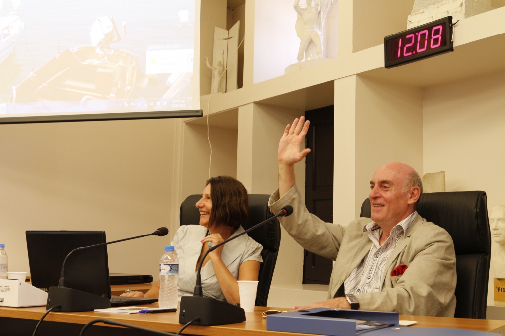 Στο Συμπόσιο Συγγραφέων προεδρεύον η Ειρήνα Τσοτάτζε-Αναστασιάδου και ο τέως Υπουργός Πολιτισμού της Γεωργίας Βαλέρι Ασατιάνη.JPG