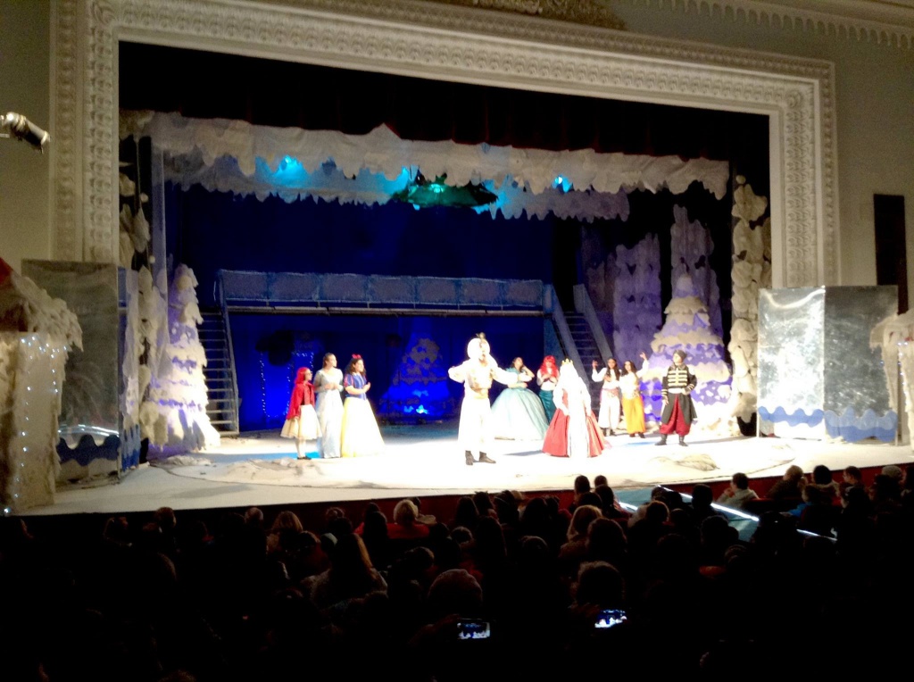 Волшебная Музыкальная шкатулка в Рустави6.jpg