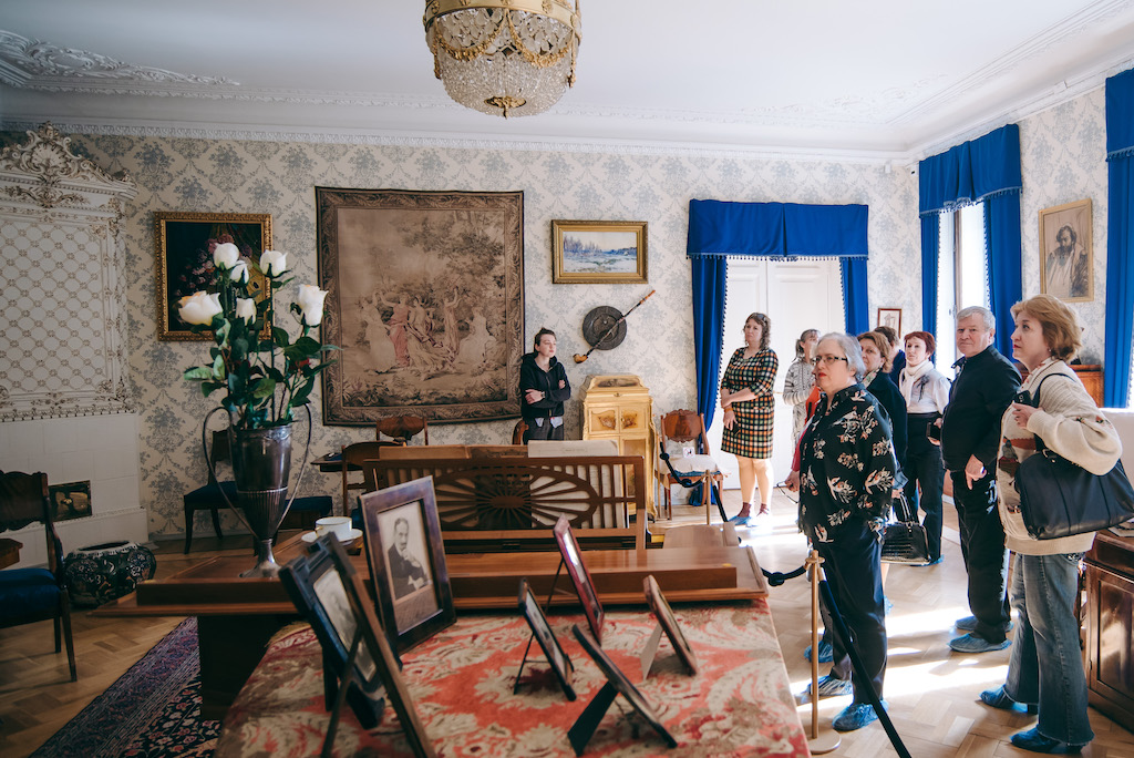 KIU190419-2.jpg KIU190419-2.jpg